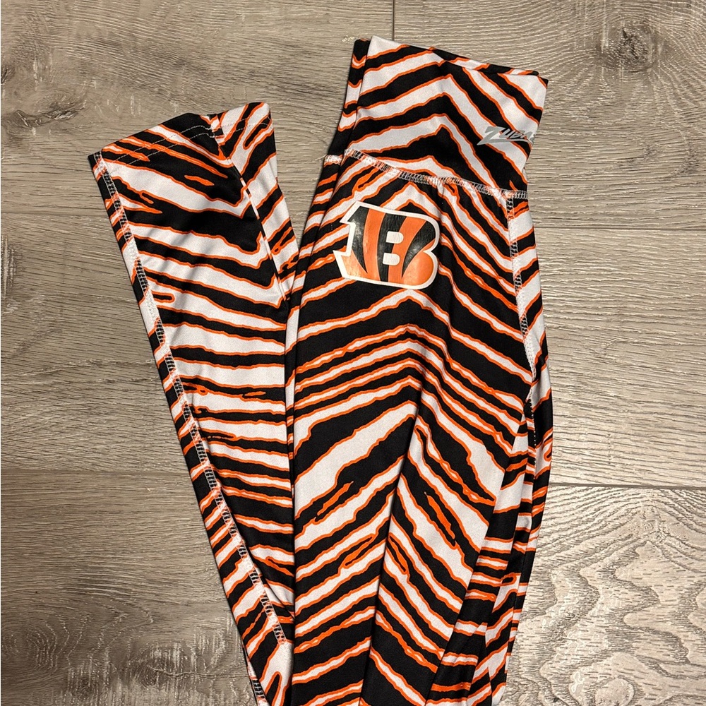 Bengals Striped Leggings - Black and Orange